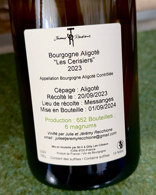 Bouteille de Bourgogne Aligoté Les Cerisiers 2023 de Julie & Jérémy Recchione