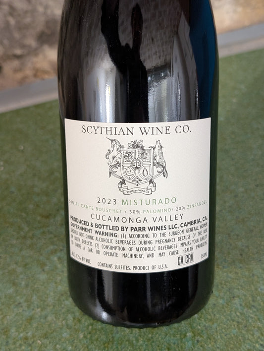 Misturado 2023 de Scythian Wine Co., vin de Rajat Parr issu de vieilles vignes de Cucamonga Valley en Californie.