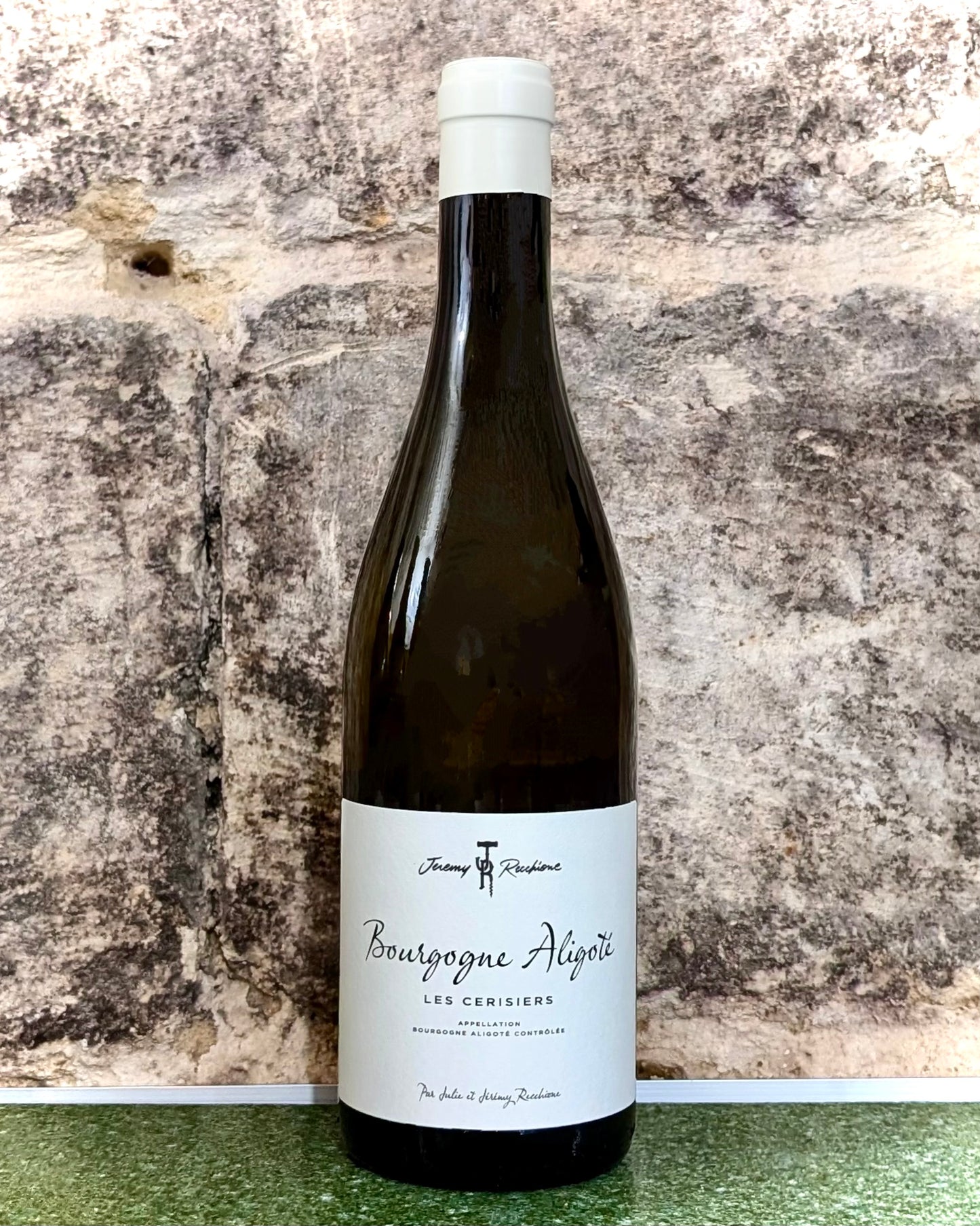 Bouteille de Bourgogne Aligoté Les Cerisiers 2023 de Julie & Jérémy Recchione