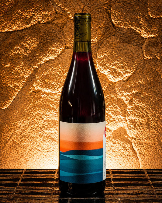 Bouteille de Grignolino 2022 de Thibaud Capellaro, vin rouge léger et floral issu de raisins du Piémont.