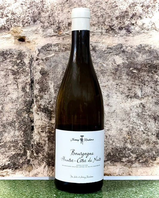 Bouteille de Hautes-Côtes de Nuits Blanc 2023 de Julie & Jérémy Recchione, chardonnay de Bourgogne