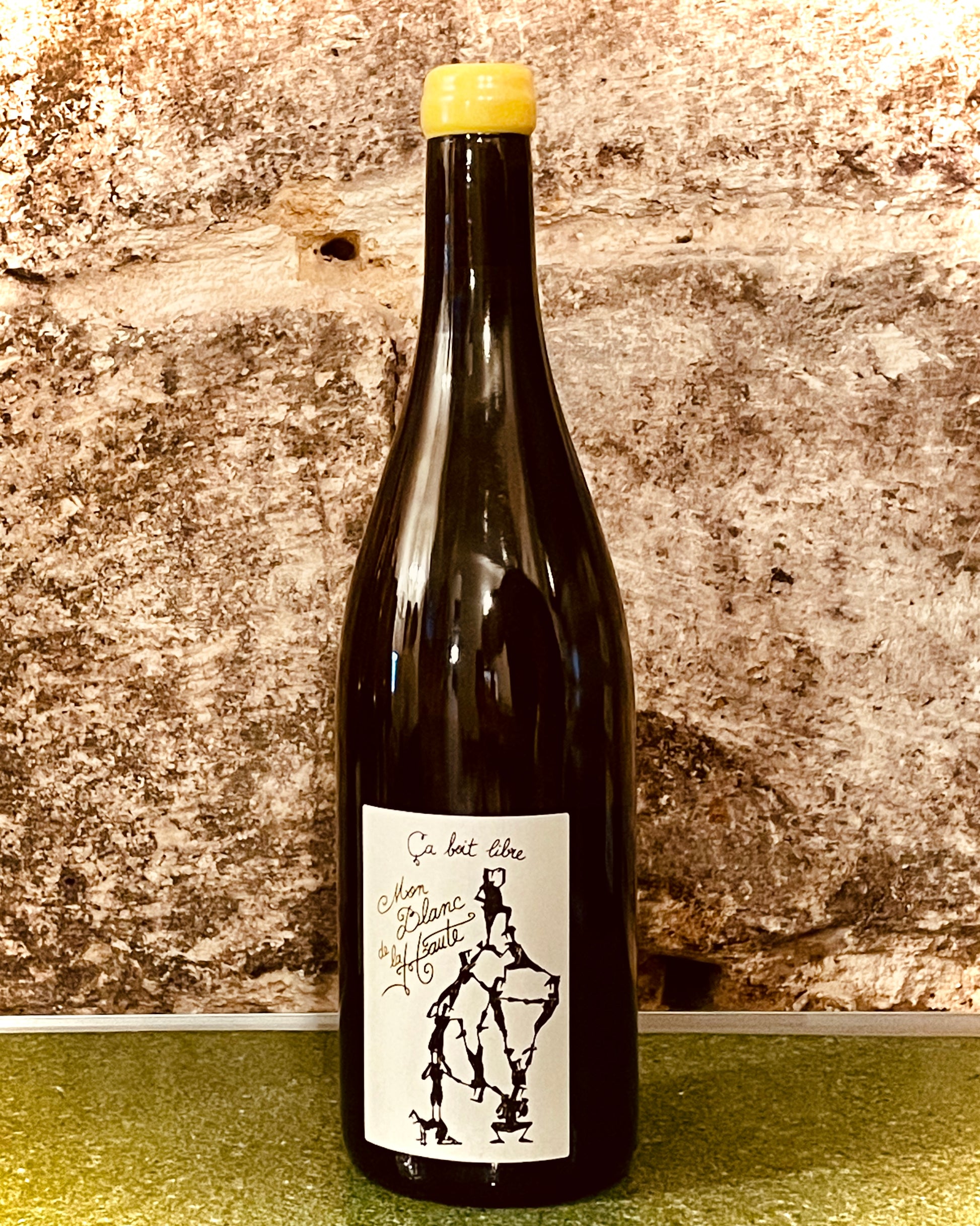 Bouteille de Mon Blanc de la Haute 2022 de Damien Bastian, domaine Ça Boit Libre, altesse de Savoie élevée en vieux fûts.