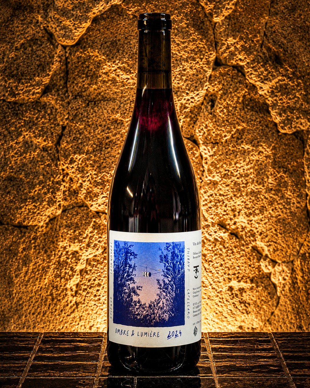 Bouteille d'Ombre et Lumière 2024 de Thibaud Capellaro et Étienne Seignovert, assemblage de syrah, grenache et viognier de la Vallée du Rhône.